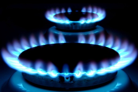 Как осуществить подводку газа к конвектору?